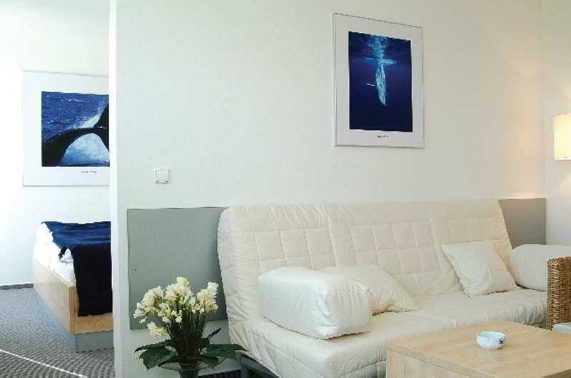 Airport By Ihg Hotel Praha