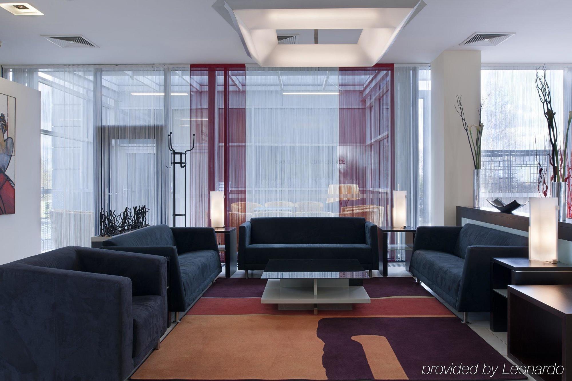 Hotel Airport By Ihg Prague